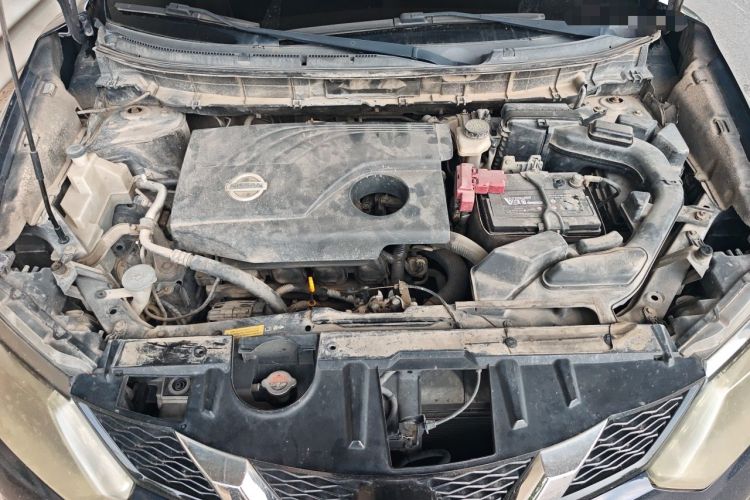 Used Nissan X-Trail 2014 2.0L CVT Smart Edition 2WD Engine Bay