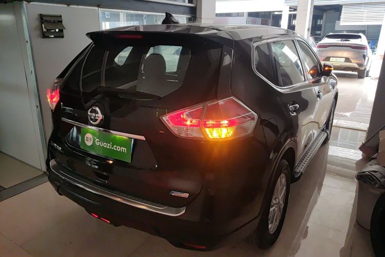 Used Nissan X-Trail 2014 2.0L CVT Comfort Edition 2WD Exterior 3