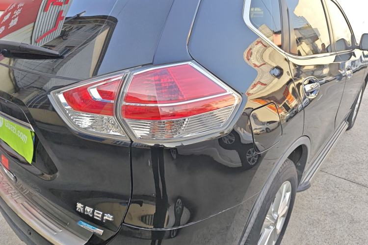 Used Nissan X-Trail 2014 2.0L CVT Comfort Edition 2WD Exterior 3
