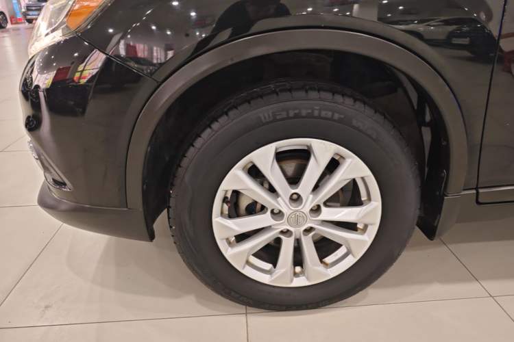 Used Nissan X-Trail 2014 2.5L CVT Leading Edition 4WD Exterior 4