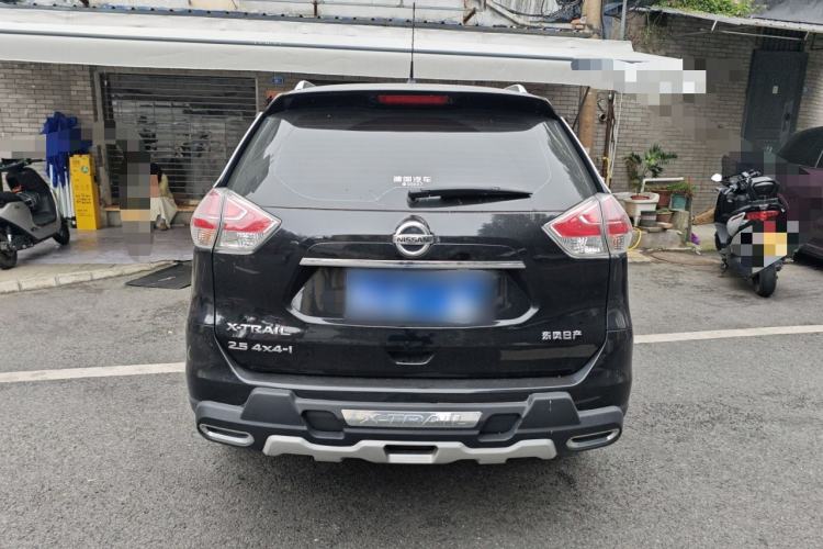 Used Nissan X-Trail 2014 2.5L CVT Leading Edition 4WD Exterior 4