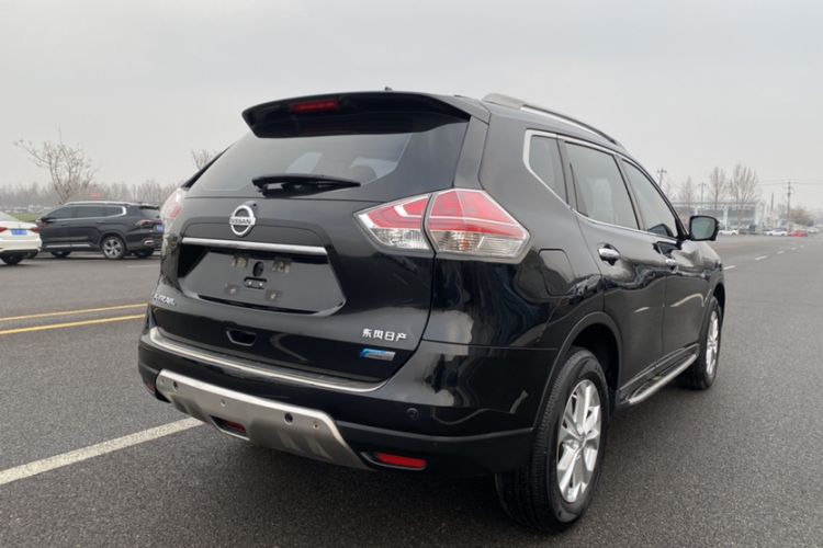 Used Nissan X-Trail 2014 2.0L CVT Comfort Edition 2WD Exterior 4