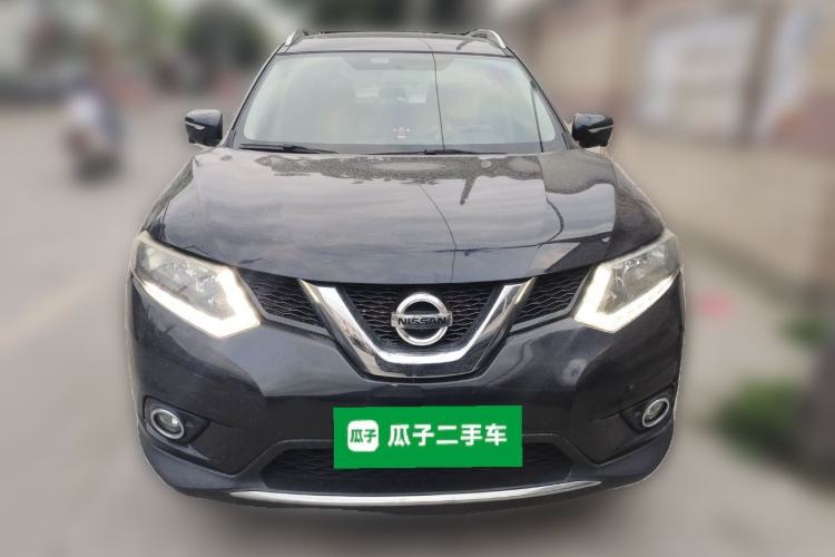 Used Nissan X-Trail 2014 2.5L CVT Luxury Edition 4WD Front