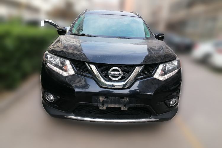 Used Nissan X-Trail 2014 2.5L CVT Luxury Edition 4WD Front