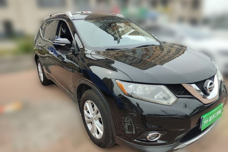 Used Nissan X-Trail 2014 2.5L CVT Luxury Edition 4WD Front Right 45 Deg