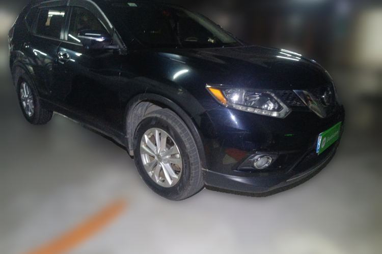 Used Nissan X-Trail 2014 2.0L CVT Comfort Edition 2WD Front Right 45 Deg