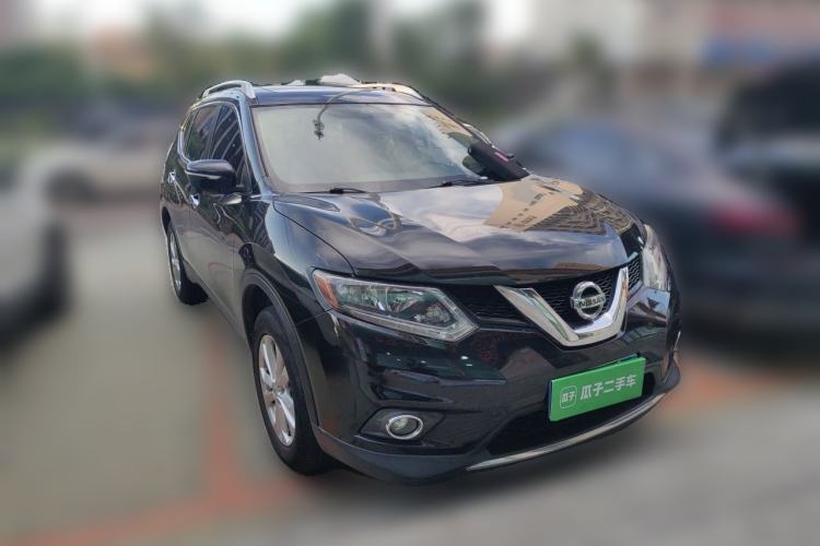 Used Nissan X-Trail 2014 2.5L CVT Luxury Edition 4WD Front Right 45 Deg