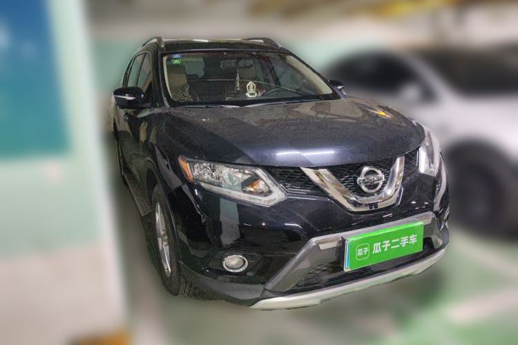 Used Nissan X-Trail 2014 2.5L CVT Luxury Edition 4WD Front Right 45 Deg