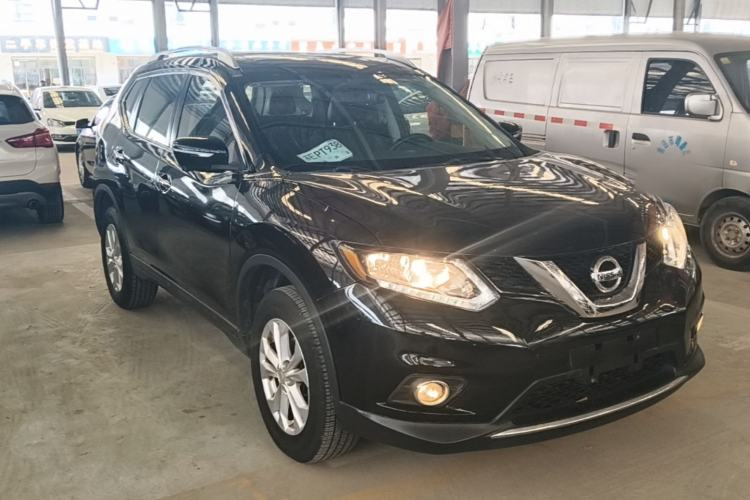 Used Nissan X-Trail 2014 2.0L CVT Comfort Edition 2WD Front Right 45 Deg