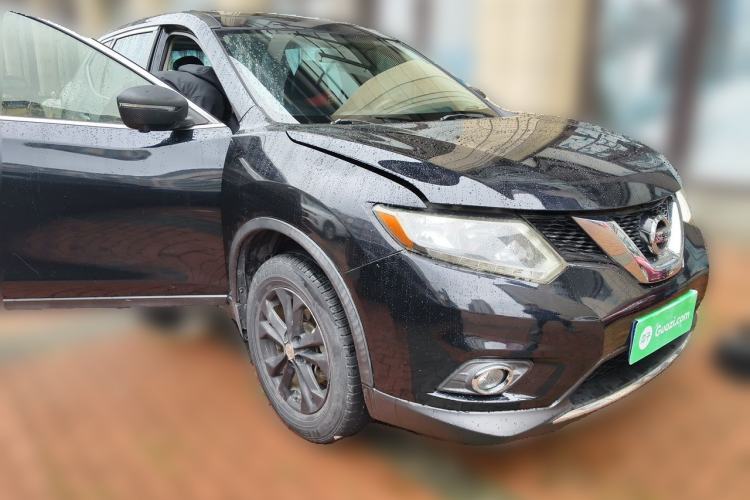 Used Nissan X-Trail 2014 2.0L CVT Comfort Edition 2WD Front Right 45 Deg