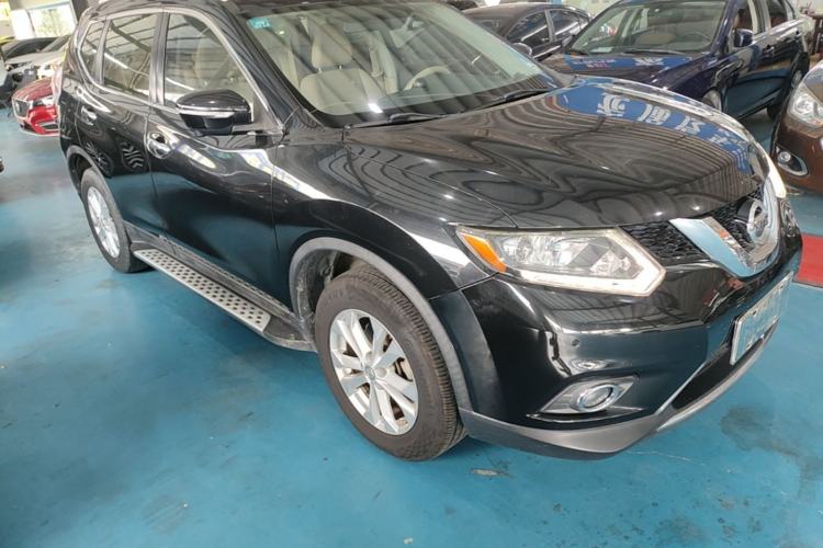 Used Nissan X-Trail 2014 2.0L CVT Smart Edition 2WD Front Right 45 Deg