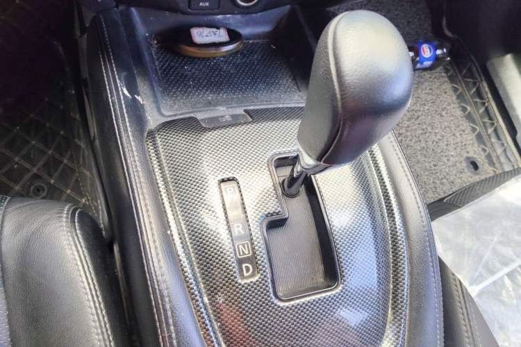 Used Nissan X-Trail 2014 2.5L CVT Leading Edition 4WD Gear Lever