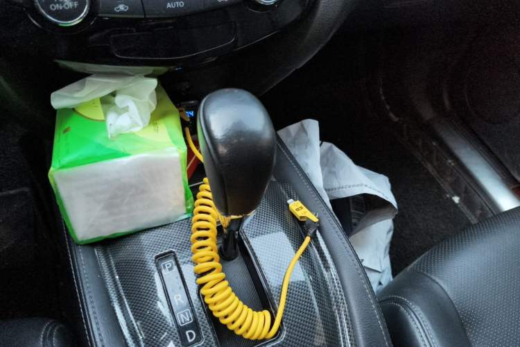 Used Nissan X-Trail 2014 2.0L CVT Comfort Edition 2WD Gear Lever
