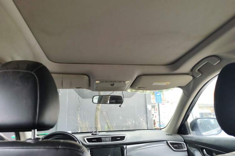 Used Nissan X-Trail 2014 2.5L CVT Luxury Edition 4WD Headliner