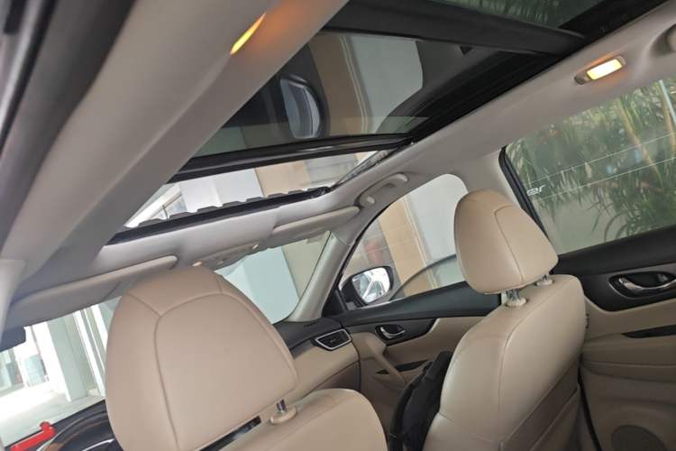 Used Nissan X-Trail 2014 2.0L CVT Comfort Edition 2WD Headliner