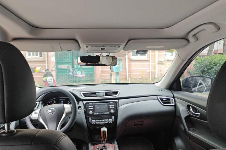 Used Nissan X-Trail 2014 2.0L CVT Comfort Edition 2WD Headliner