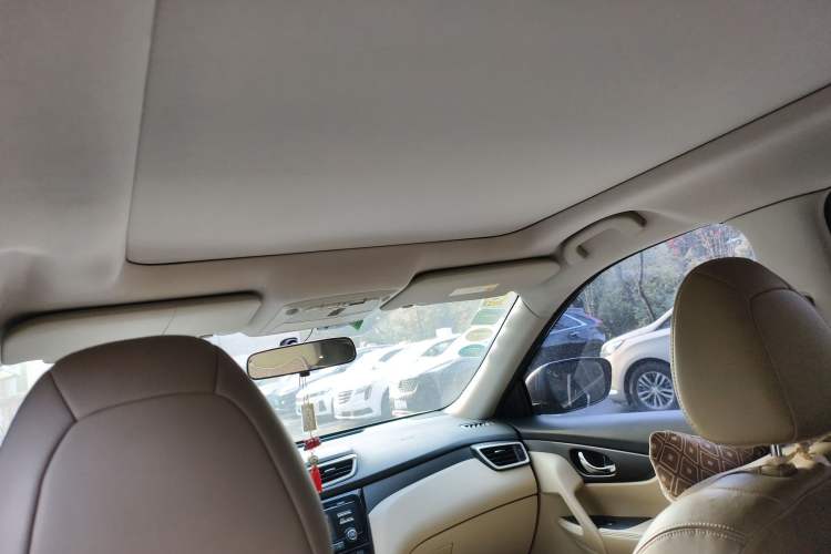 Used Nissan X-Trail 2014 2.0L CVT Comfort Edition 2WD Headliner