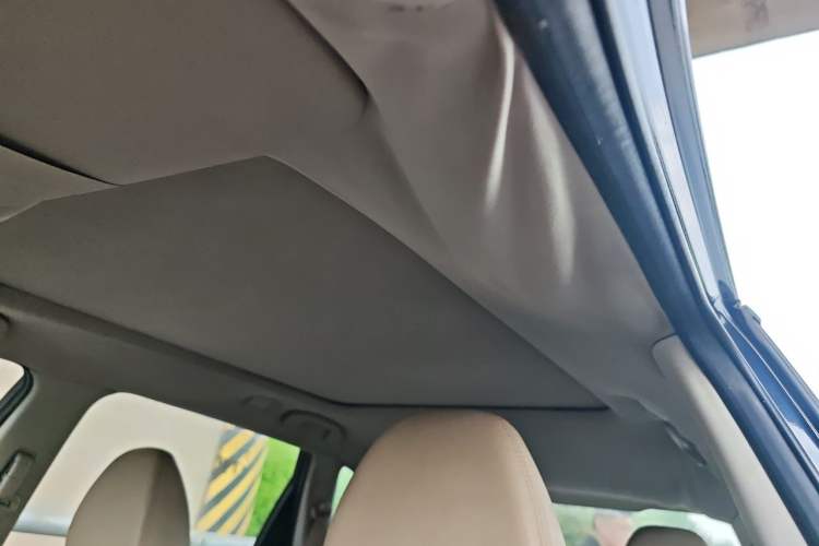 Used Nissan X-Trail 2014 2.0L CVT Smart Edition 2WD Headliner