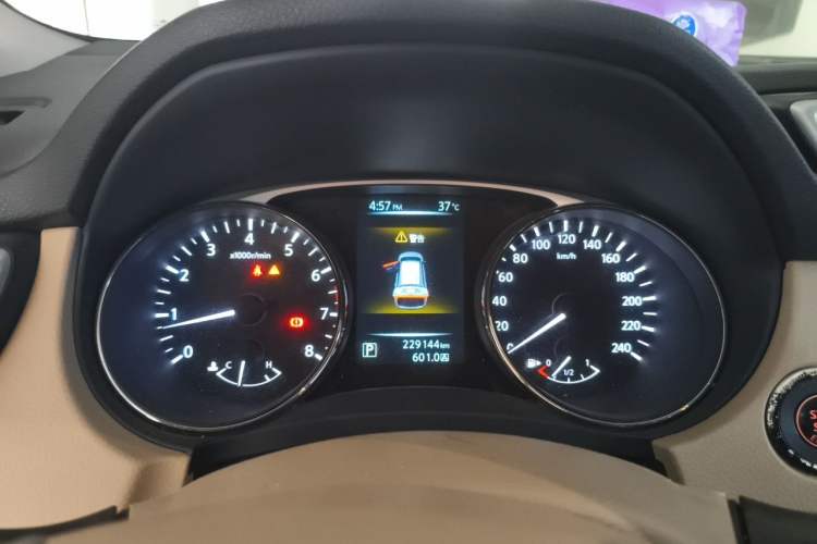 Used Nissan X-Trail 2014 2.0L CVT Comfort Edition 2WD Instrument Cluster