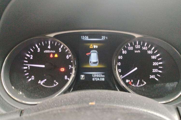 Used Nissan X-Trail 2014 2.0L CVT Comfort Edition 2WD Instrument Cluster