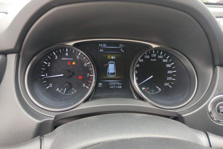 Used Nissan X-Trail 2014 2.5L CVT Luxury Edition 4WD Instrument Cluster
