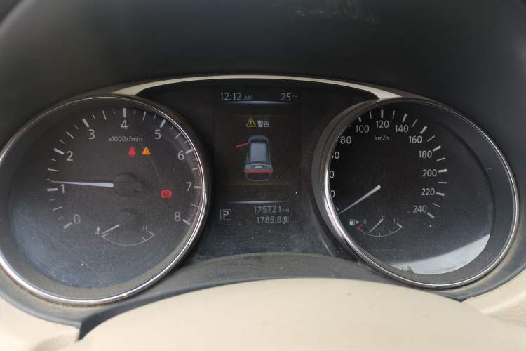 Used Nissan X-Trail 2014 2.0L CVT Comfort Edition 2WD Instrument Cluster
