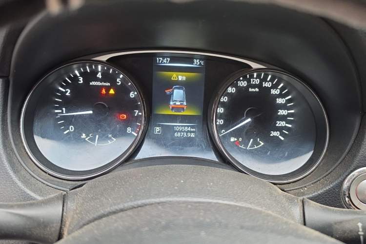 Used Nissan X-Trail 2014 2.0L CVT Comfort Edition 2WD Instrument Cluster