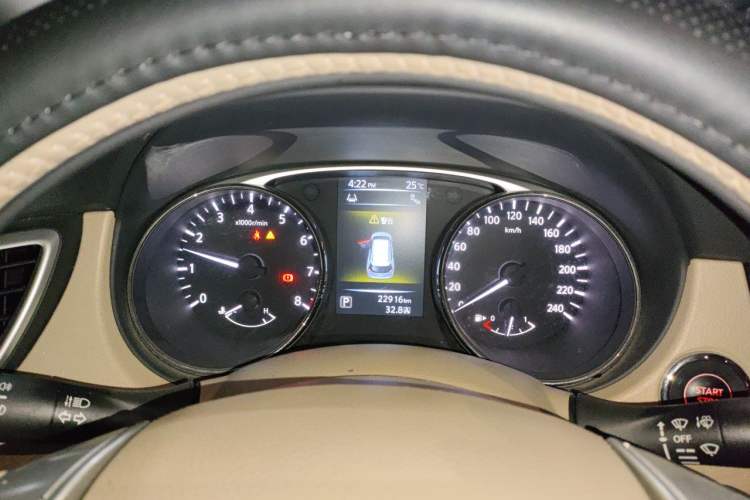 Used Nissan X-Trail 2014 2.5L CVT Luxury Edition 4WD Instrument Cluster