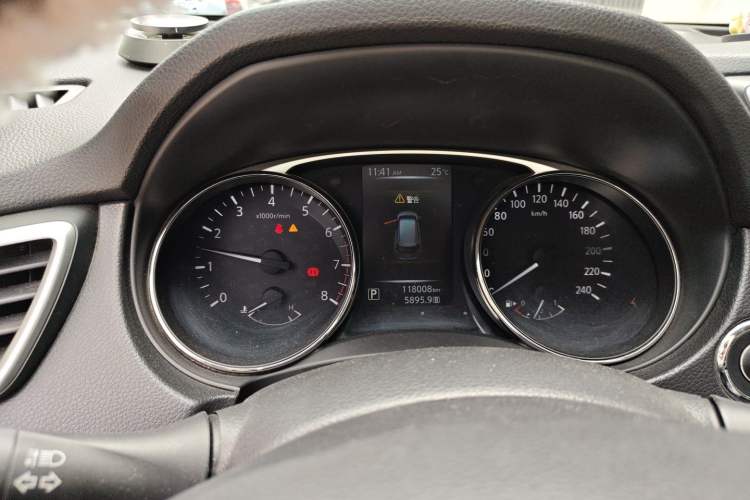 Used Nissan X-Trail 2014 2.0L CVT Comfort Edition 2WD Instrument Cluster