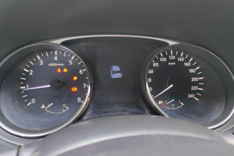 Used Nissan X-Trail 2014 2.0L CVT Comfort Edition 2WD Instrument Cluster