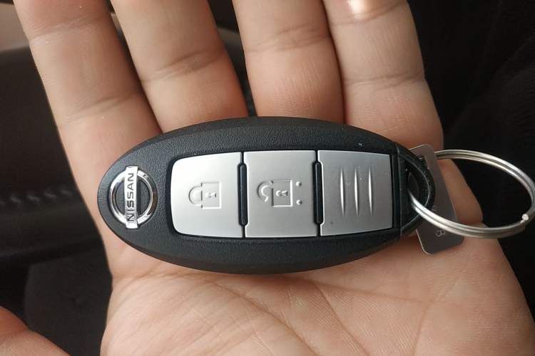Used Nissan X-Trail 2014 2.0L CVT Comfort Edition 2WD Interior 1