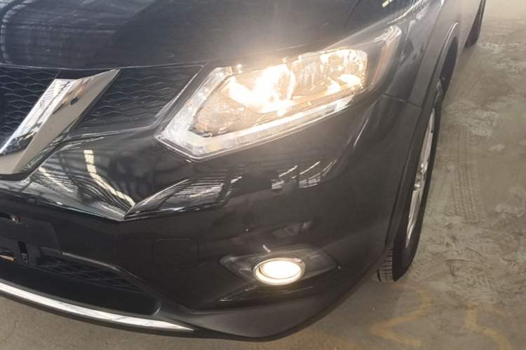 Used Nissan X-Trail 2014 2.0L CVT Comfort Edition 2WD Left Front Headlight