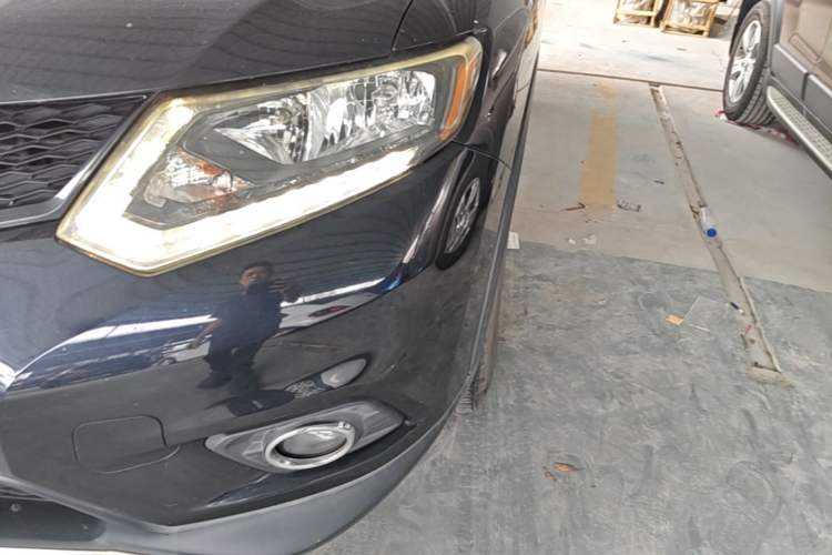 Used Nissan X-Trail 2014 2.5L CVT Luxury Edition 4WD Left Front Headlight