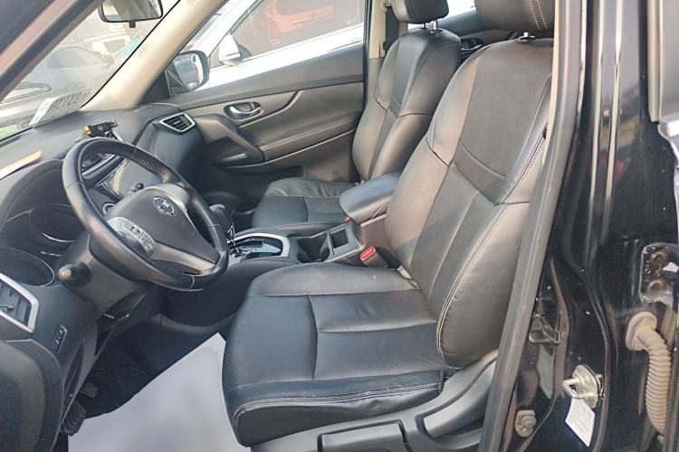 Used Nissan X-Trail 2014 2.0L CVT Comfort Edition 2WD Left Front Seat