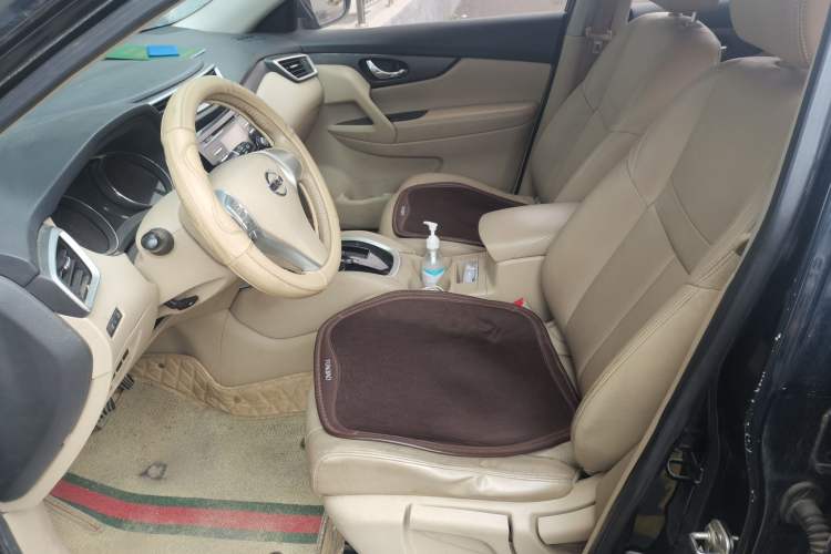 Used Nissan X-Trail 2014 2.0L CVT Comfort Edition 2WD Left Front Seat