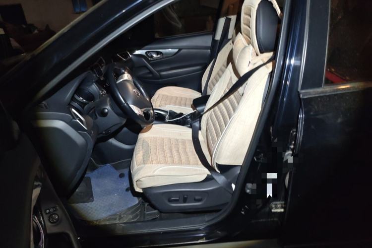 Used Nissan X-Trail 2014 2.5L CVT Luxury Edition 4WD Left Front Seat