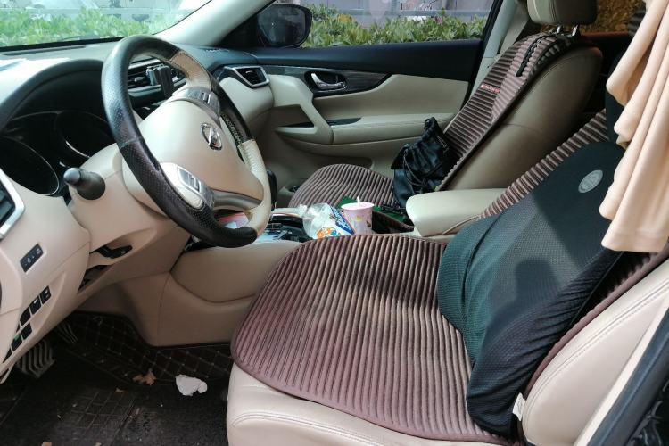 Used Nissan X-Trail 2014 2.5L CVT Luxury Edition 4WD Left Front Seat