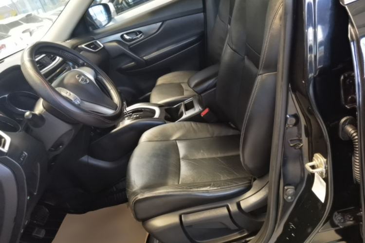 Used Nissan X-Trail 2014 2.0L CVT Comfort Edition 2WD Left Front Seat
