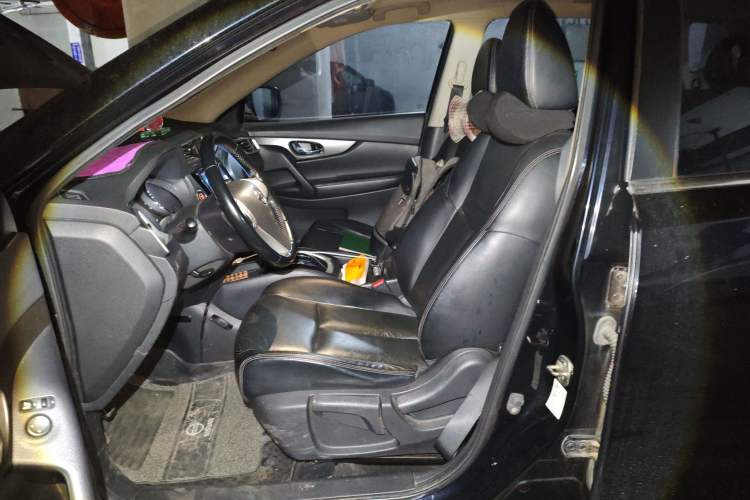 Used Nissan X-Trail 2014 2.0L CVT Comfort Edition 2WD Left Front Seat