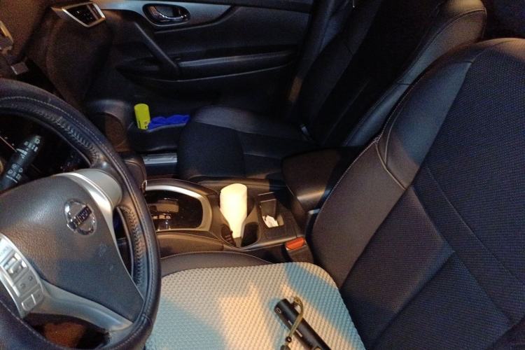 Used Nissan X-Trail 2014 2.0L CVT Comfort Edition 2WD Left Front Seat