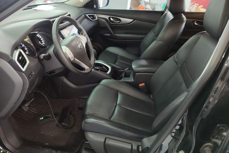 Used Nissan X-Trail 2014 2.0L CVT Comfort Edition 2WD Left Front Seat