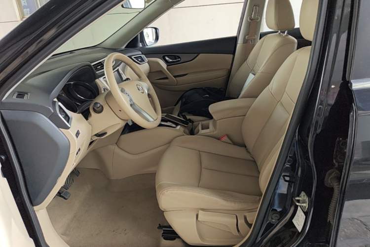 Used Nissan X-Trail 2014 2.0L CVT Comfort Edition 2WD Left Front Seat