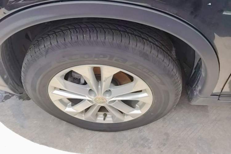Used Nissan X-Trail 2014 2.0L CVT Comfort Edition 2WD Left Front Wheel Hub