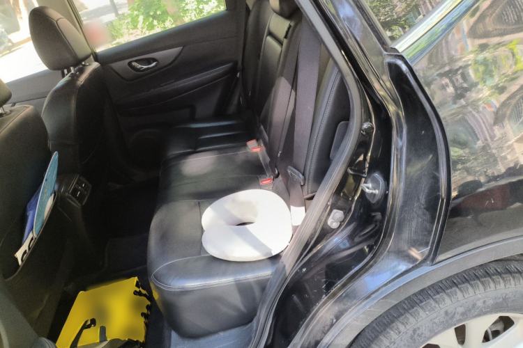 Used Nissan X-Trail 2014 2.0L CVT Comfort Edition 2WD Left Rear Seat