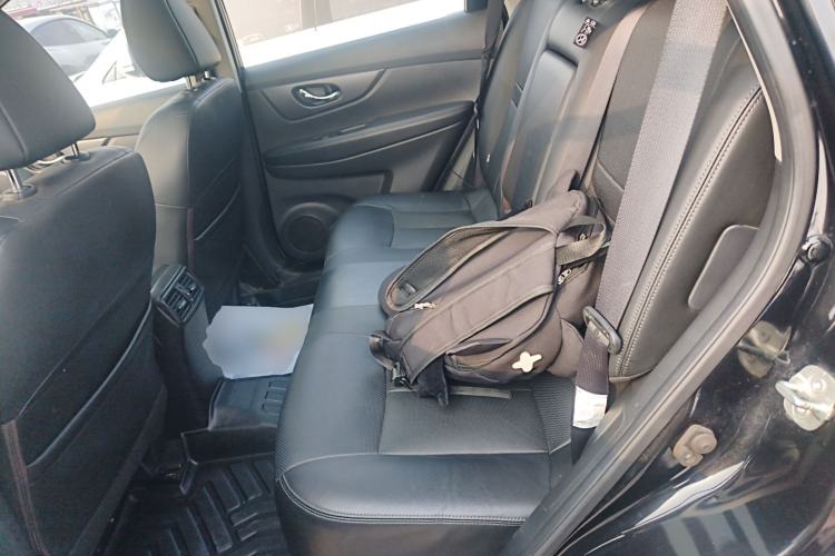 Used Nissan X-Trail 2014 2.0L CVT Comfort Edition 2WD Left Rear Seat