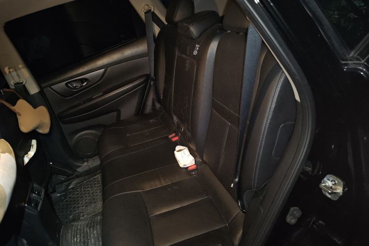 Used Nissan X-Trail 2014 2.0L CVT Comfort Edition 2WD Left Rear Seat