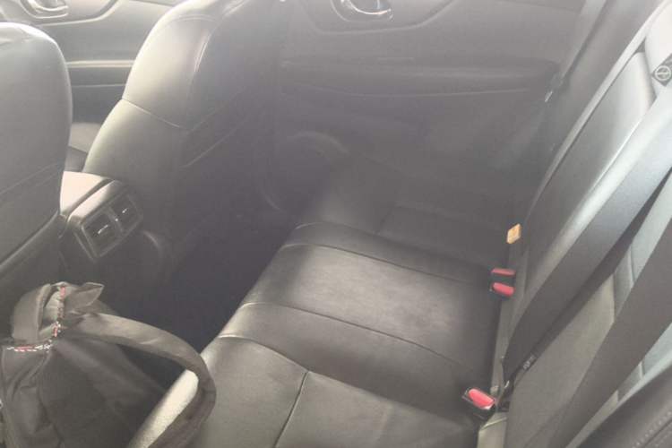 Used Nissan X-Trail 2014 2.0L CVT Comfort Edition 2WD Left Rear Seat