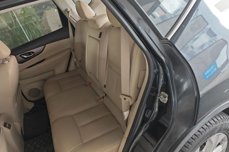 Used Nissan X-Trail 2014 2.0L CVT Comfort Edition 2WD Left Rear Seat