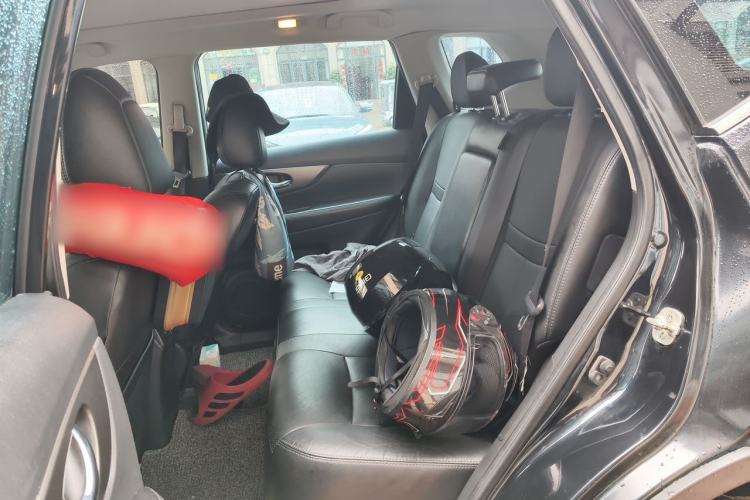 Used Nissan X-Trail 2014 2.0L CVT Comfort Edition 2WD Left Rear Seat