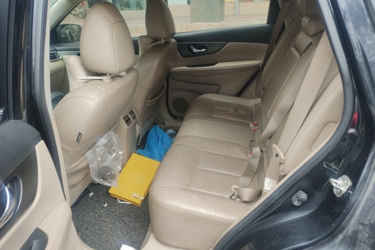 Used Nissan X-Trail 2014 2.0L CVT Comfort Edition 2WD Left Rear Seat